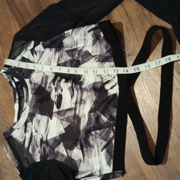 Titika Black White Printed Mesh Cutout Wrap Waist Cropped Long Sleeve Top A43 - Picture 3 of 5